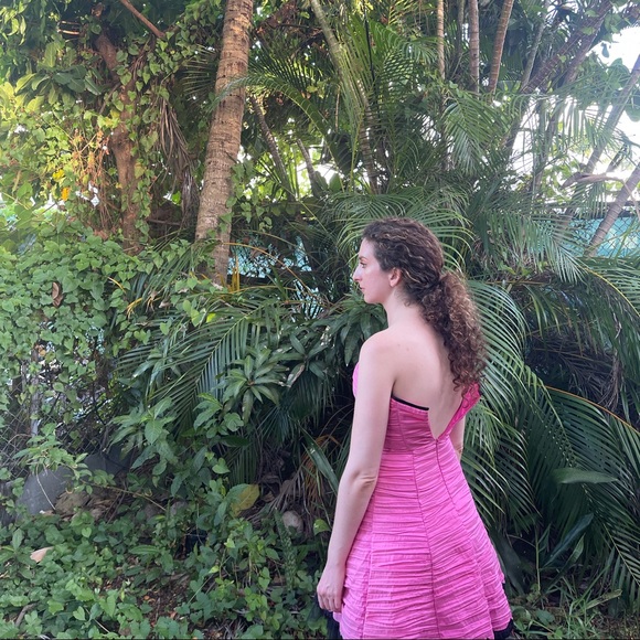 Pretty in pink dress perfect for prom 🥰 - Picture 2 of 3